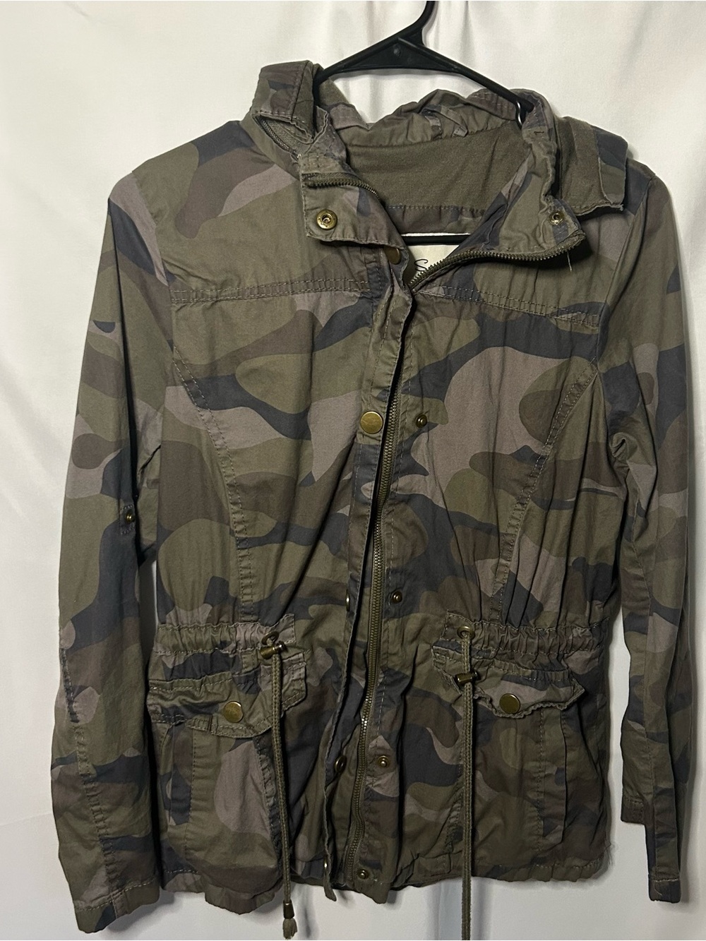 Snobbish Green camo jacket with adjustable waist and detachable hood